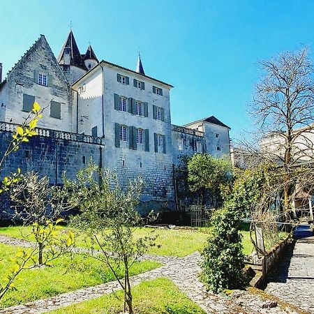 Chateau Des Senechaux, Bourdeilles 외부 사진