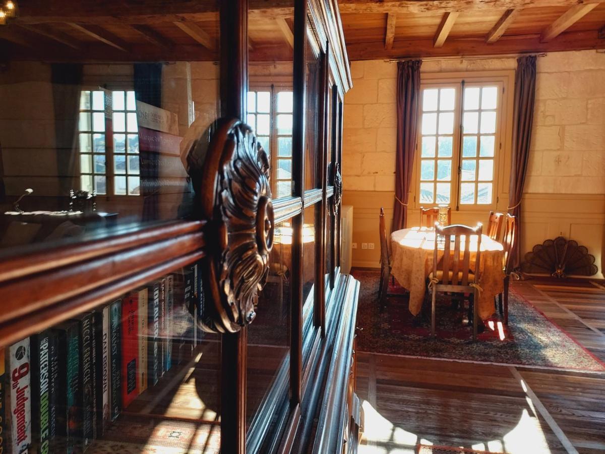 Chateau Des Senechaux, Bourdeilles 외부 사진