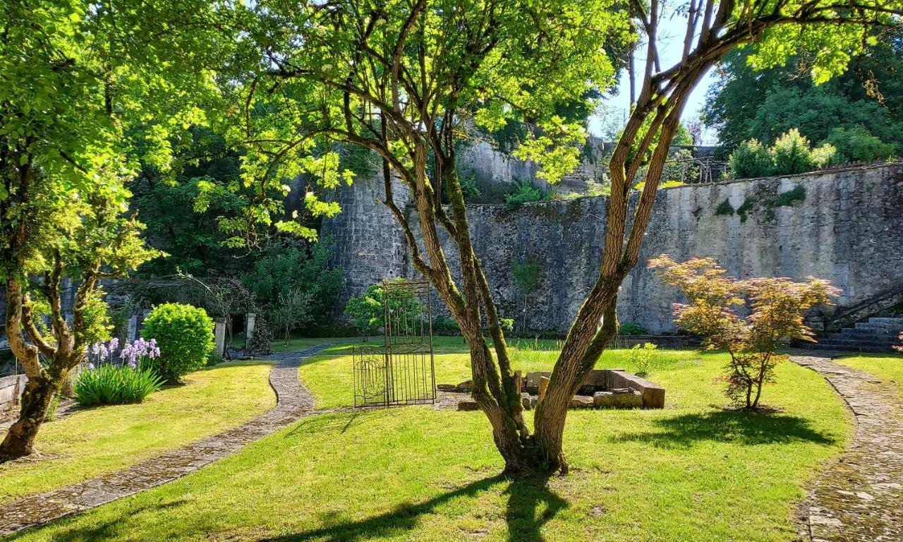 Chateau Des Senechaux, Bourdeilles 외부 사진